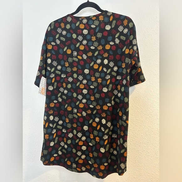 LuLaRoe Black Top with Multicolor Leaf Pattern - Picture 2 of 4